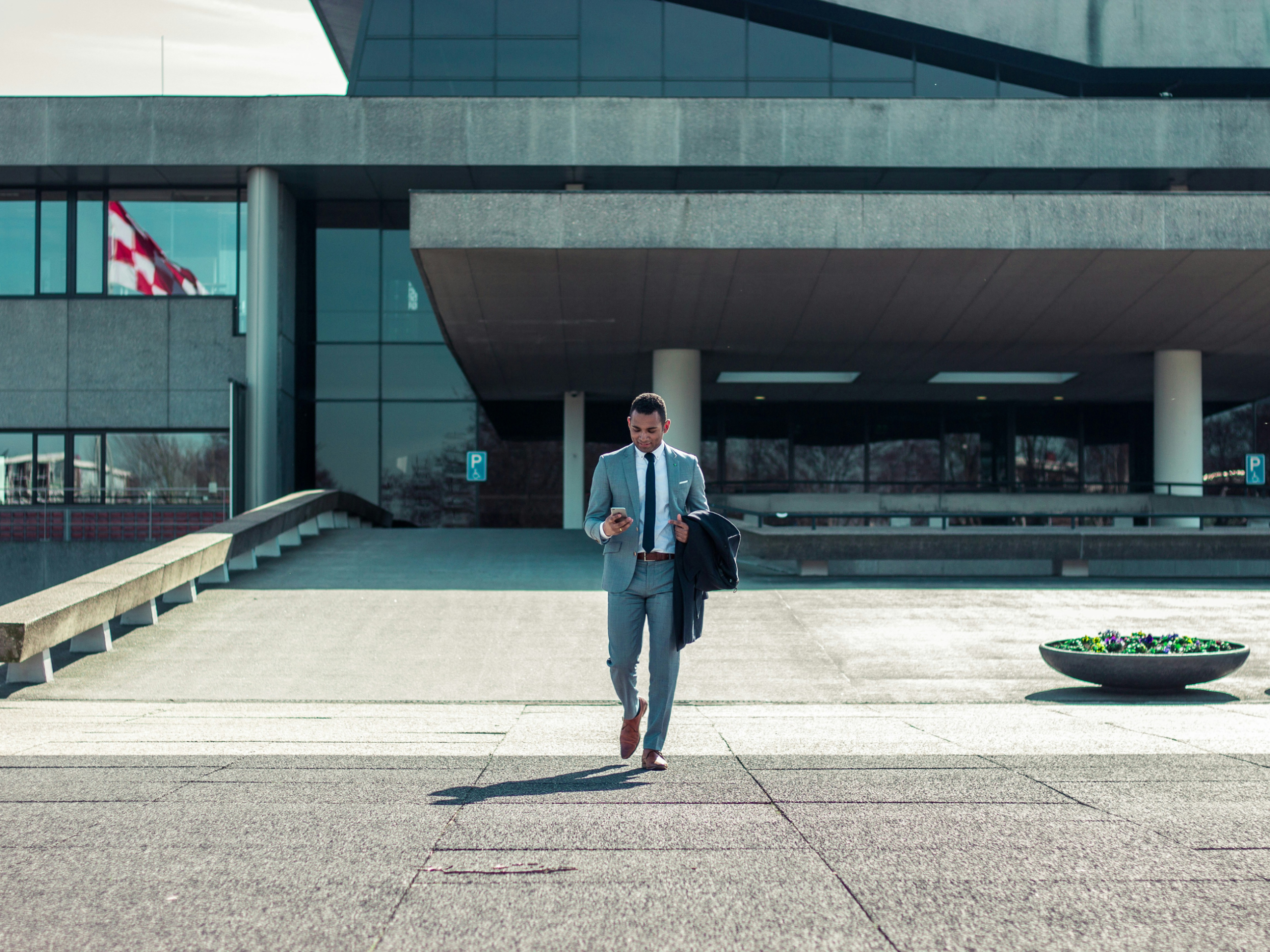 The growth of service-based businesses in the Netherlands: a chance for new entrepreneurs 